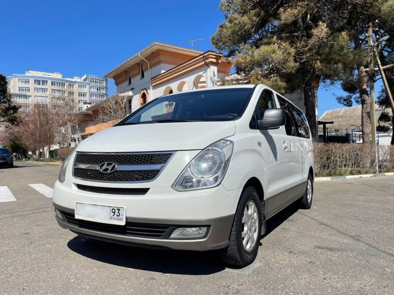 Hyundai H-1 (Grand Starex)